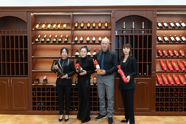 想做红酒生意怎么选择加盟的品牌？